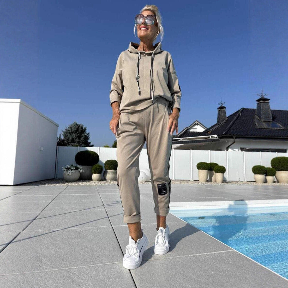Round Neck Long Sleeve Braiding Stitching Trousers Suit